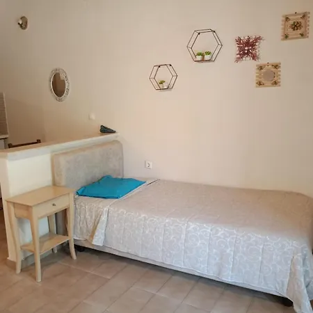 Katerina Daire Nydri (Lefkada)